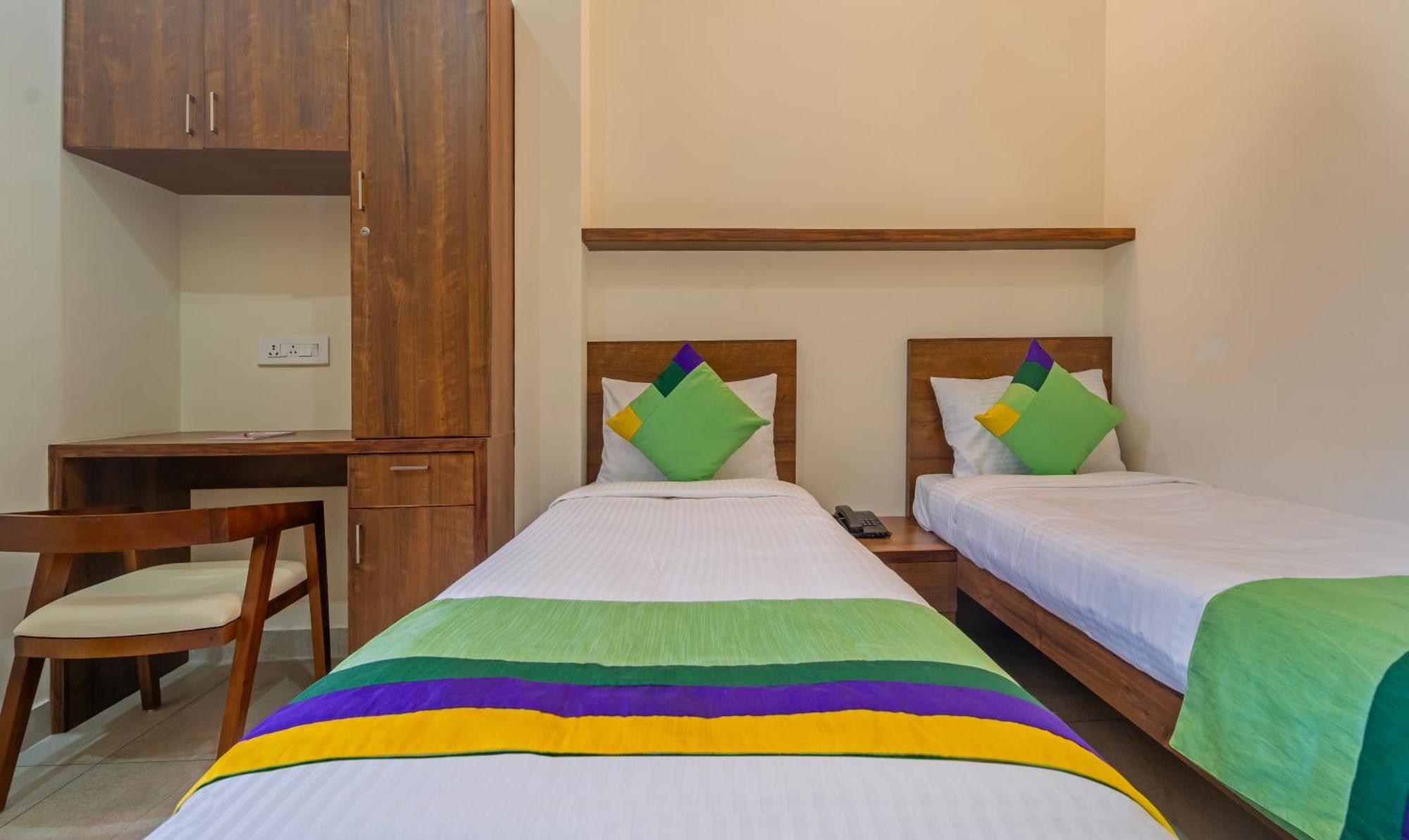 Itsy Hotels Avani Stays, Vyttila, Kochi Esterno foto