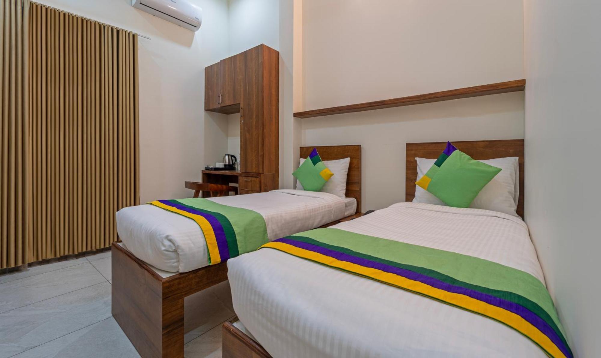 Itsy Hotels Avani Stays, Vyttila, Kochi Esterno foto