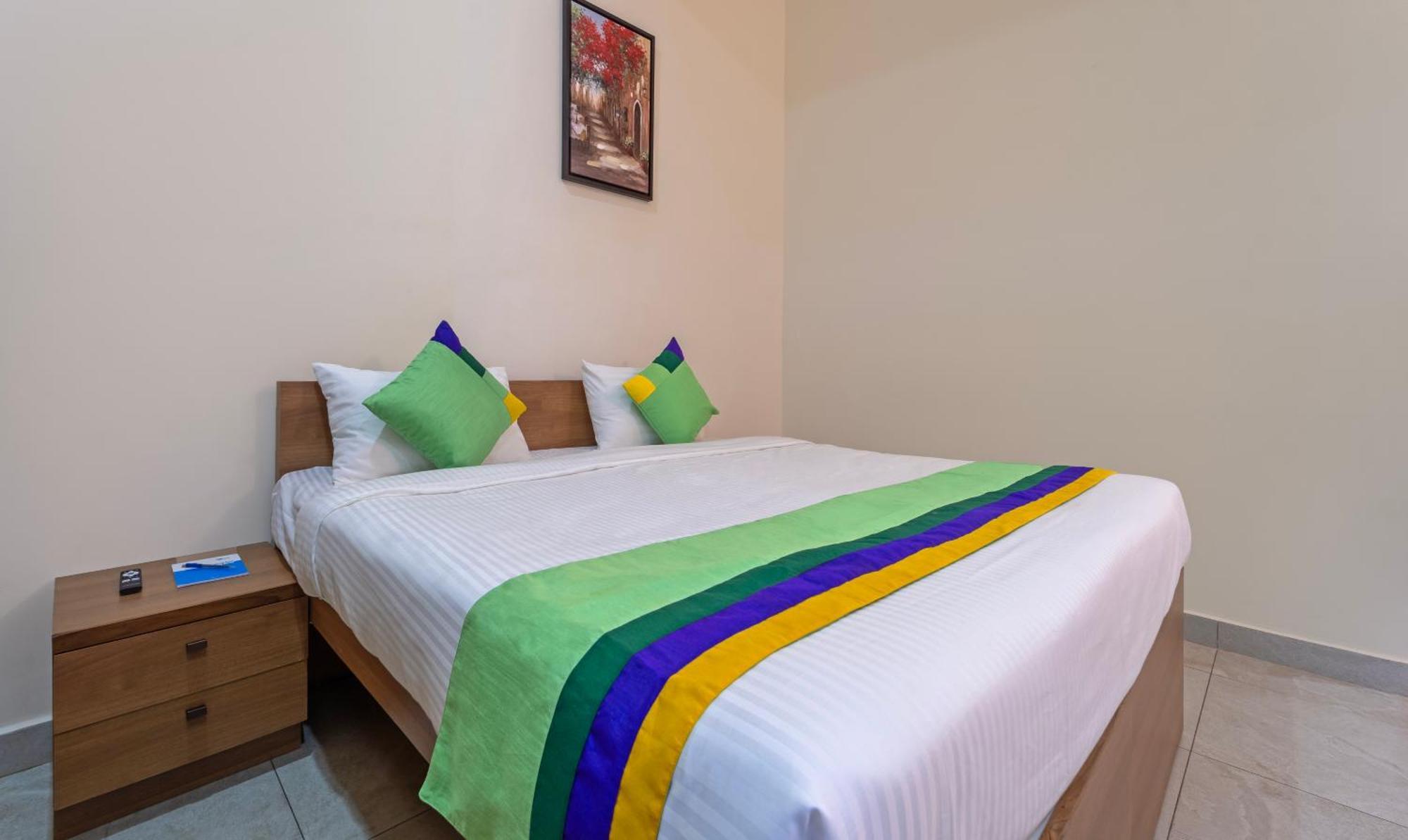 Itsy Hotels Avani Stays, Vyttila, Kochi Esterno foto