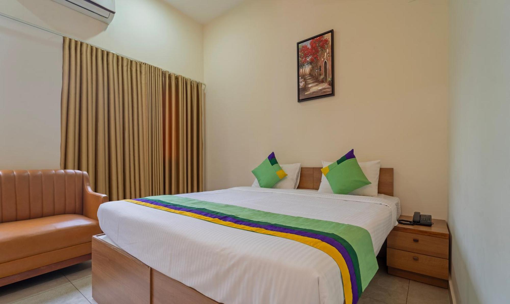 Itsy Hotels Avani Stays, Vyttila, Kochi Esterno foto