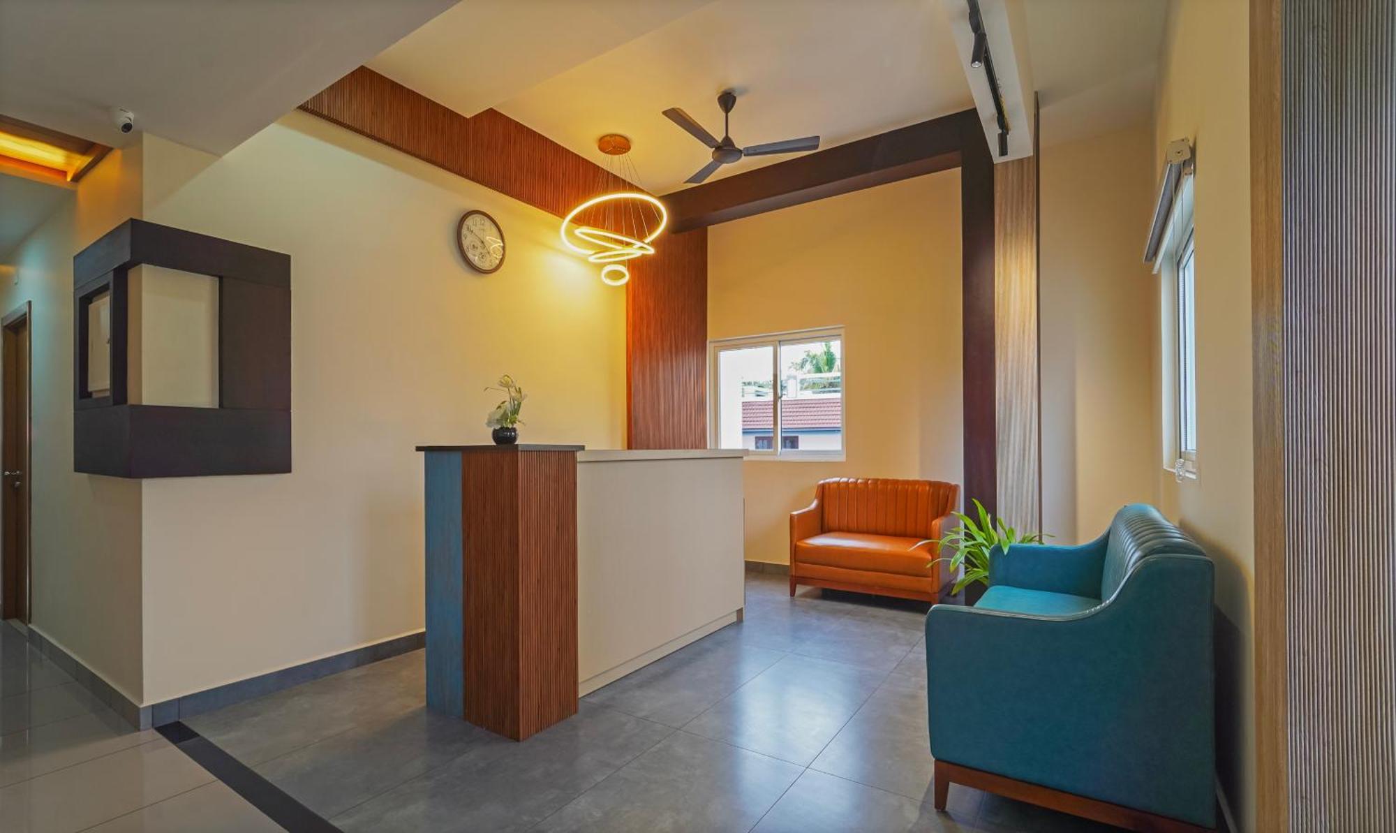 Itsy Hotels Avani Stays, Vyttila, Kochi Esterno foto